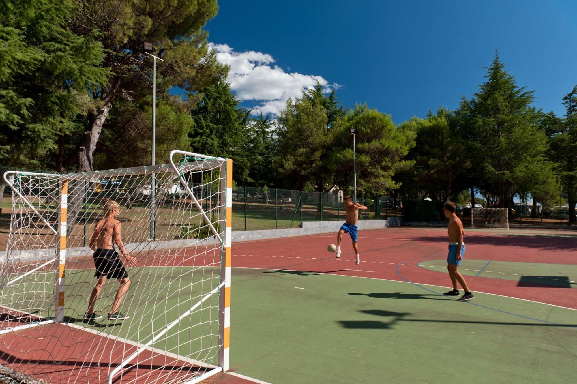 Maistra Camping Koversada Uncovered Naturist Pitches Врсар Екстер'єр фото